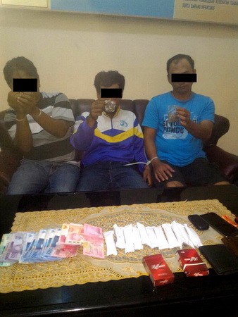 Polsek Tapung Ringkus 3 Pelaku Narkoba di Desa Karya Indah